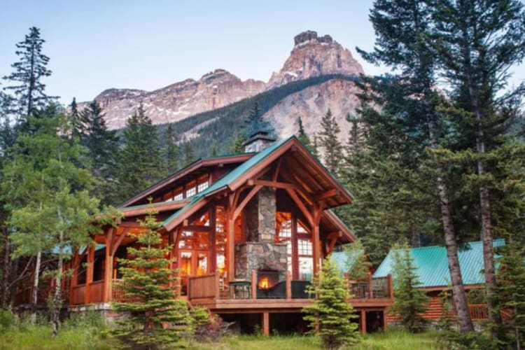 Lodge exterior daytime